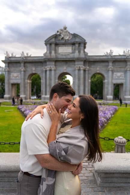 Madrid: Photoshoot for couples - Exploring the Madrid Couples’ Photoshoot: A Practical Review