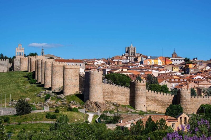 Madrid: Private Day Trip to Avila & Segovia - Exploring Avila and Segovia: What to Expect