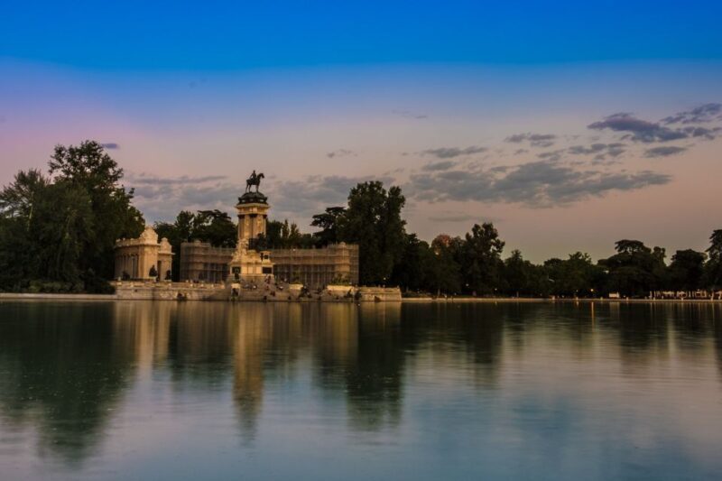 Madrid: Private Guided Tour with Prado Museum and Tapas - FAQs
