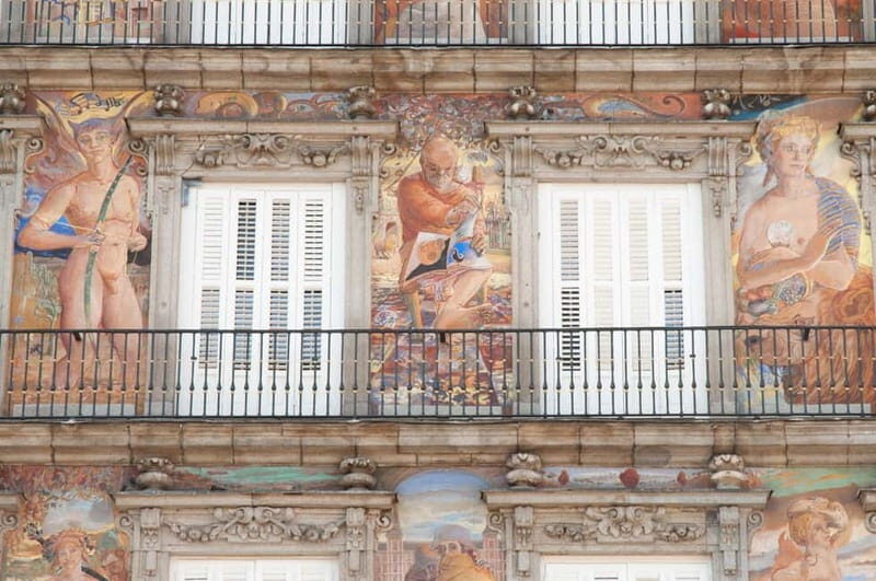 Madrid: Private Highlights Walking Tour with Rooftop Stop - Key Points