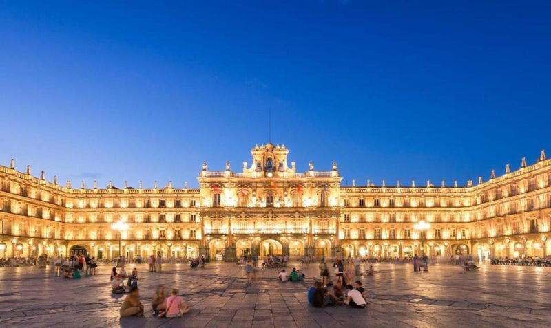 Madrid: Private Night Experience Tour with Local Guide - Key Points