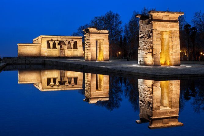 Madrid Private Night Walking Custom Tour with Tapa and a Drink - Who Is This Tour Best For?