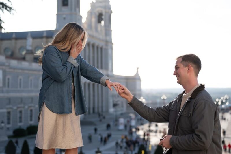 Madrid: Private Photoshoot with a Professional Photographer - A Closer Look at the Experience