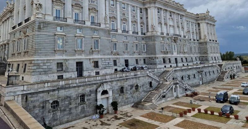 Madrid Private tour: Royal Palace & Cathedral & Old city - Discovering Madrid: An In-Depth Review