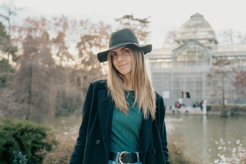 Madrid: Professional photoshoot at the Retiro Park - Frequently Asked Questions