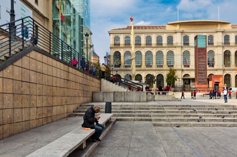 Madrid: Reina Sofia Museum Private Tour with Skip-the-Line - Exploring the Collection