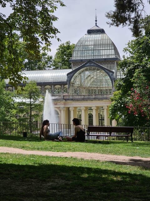 Madrid: Retiro Park Guided Tour with a Photographer - What to Expect in Terms of Planning and Practicalities