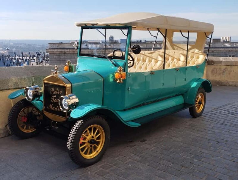 Madrid Retro Tour Madrid- 30 min - The Vehicle: An Eco-Friendly Vintage Charm
