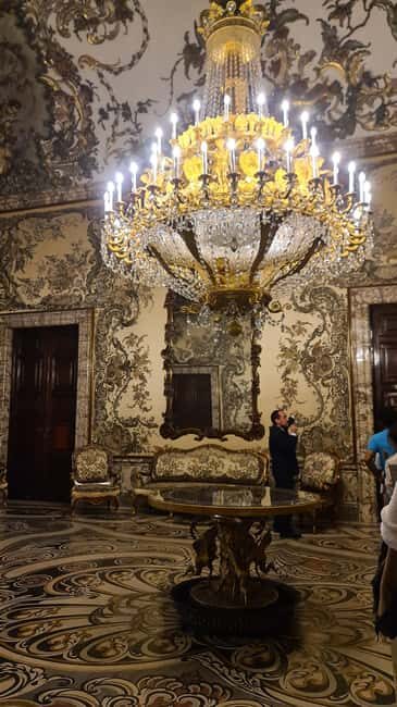 Madrid: Royal Palace Small Group Tour with Skip-the-Line - A Detailed Look at the Experience