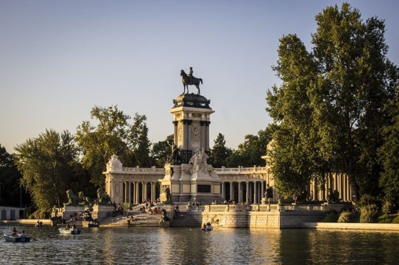 Madrid: Secrets of Retiro Park 2-Hour Walking Tour - The Architectural and Artistic Highlights