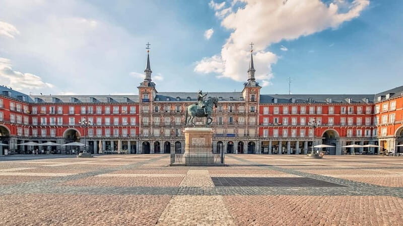 Madrid: Small-group historical walking tour - Practical Tips for Your Tour