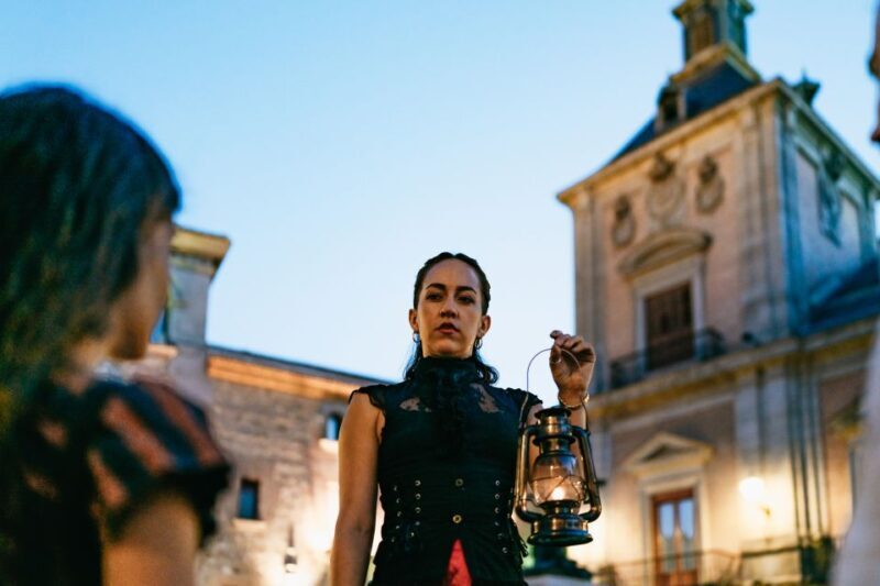 Madrid: Spanish Inquisition and Legends Evening Walking Tour - Key Points