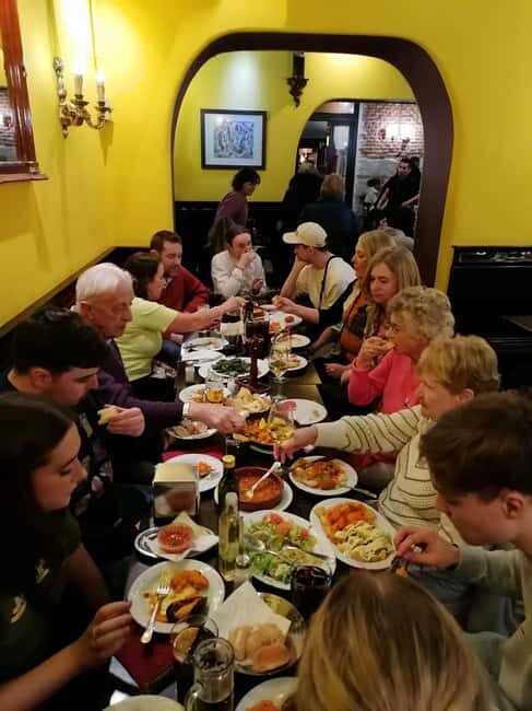 Madrid: Tapas Tour and Flamenco Show - Flamenco: The Heartbeat of Spain