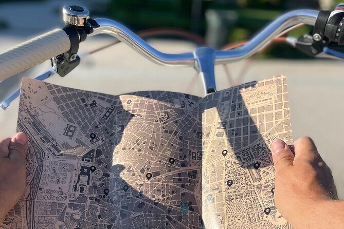 Madrid : Vintage Bikes Rentals with Old Map - FAQ