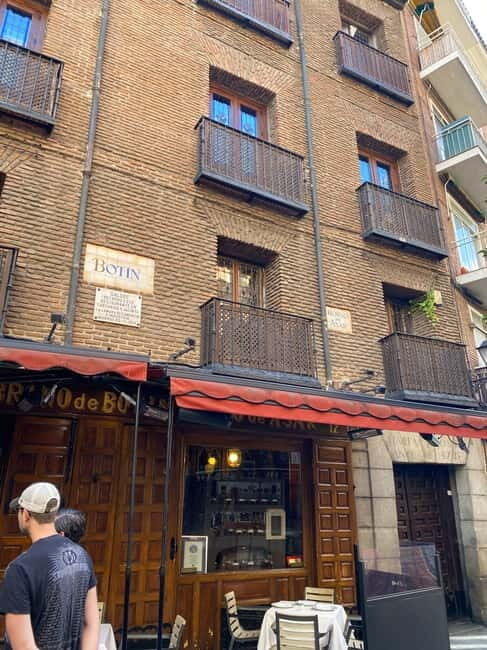 Madrid: walk through the Barrio de los Austrias with the option of visiting the Prado Museum - FAQ