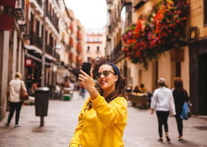 Madrid Walking Tour: Sol, Plaza Mayor,Royal Palace, Gran Via - The Royal Palace and Plaza de Oriente