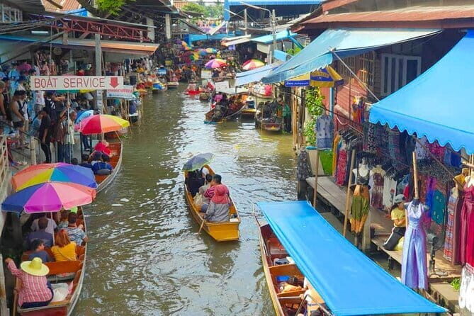 Maeklong Railway and Damnoen Saduak Floating Market Tour - Key Points