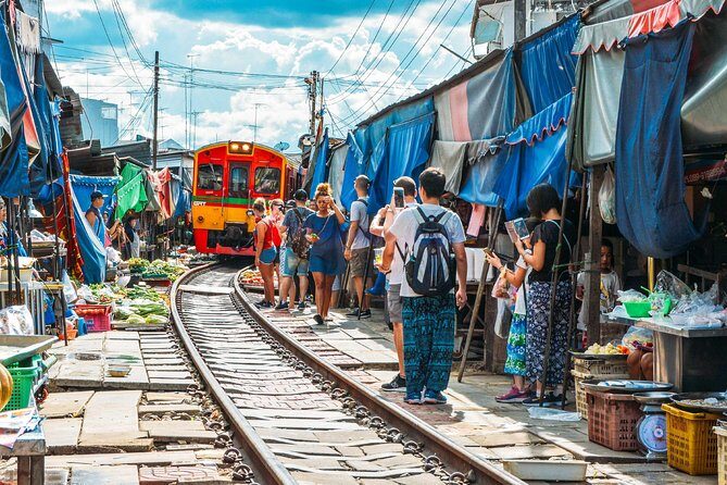 Maeklong Railway & Floating Market Tour (Private & All-Inclusive) - Additional Sights and Optional Extensions