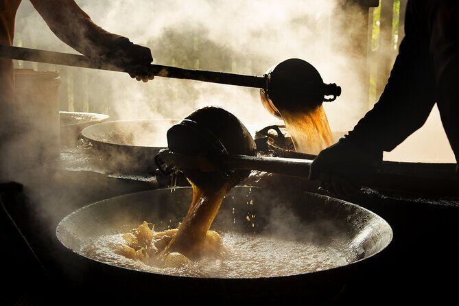 Maeklong Railway, Sugar Palm Factory & Floating Market - Key Points