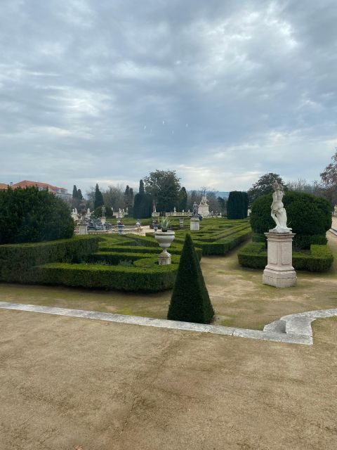Mafra, Ericeira & Queluz: Full-day Private Transport - Lunch in Ericeira
