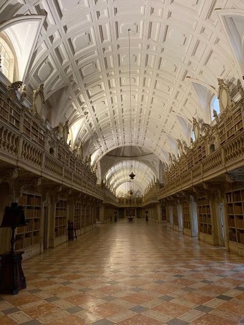 Mafra, Ericeira & Queluz: Full-day Private Transport - Return and Drop-off