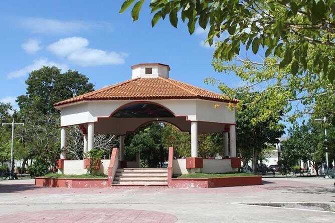 MAGIC BACALAR, 7 Colors Lagoon & Cenote Azul. Transport included - FAQ
