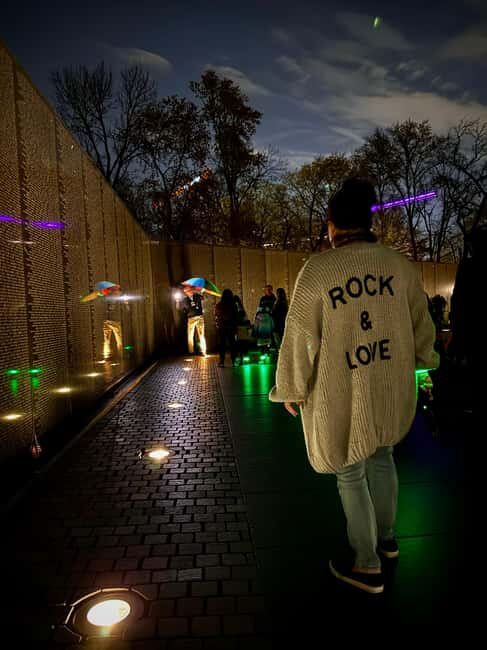 Magic LED Monuments Night Tour- Free snacks, LED Bracelets - FAQ