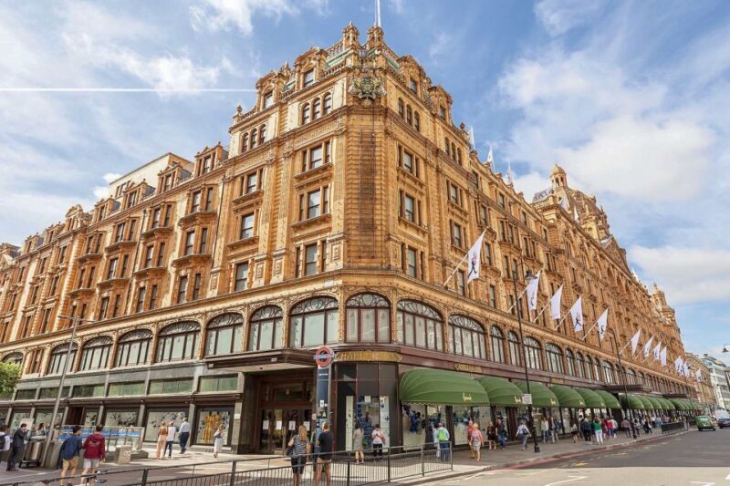 Magic of London Tour with Afternoon Tea at Harrods - FAQs