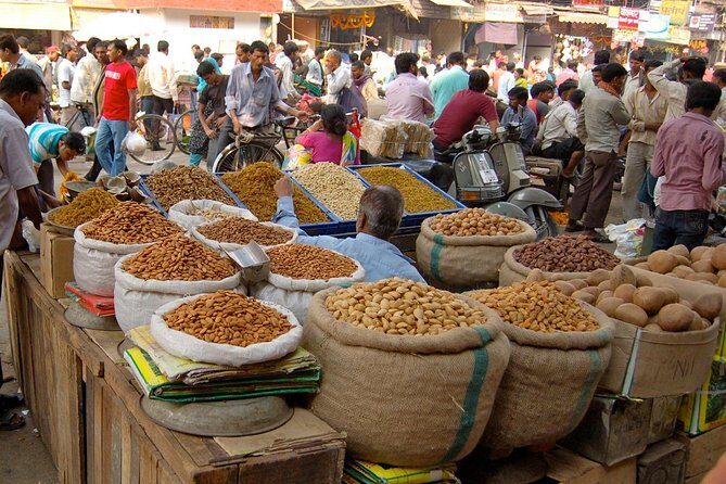 Magical Markets Tour in Mumbai with a local - Who Should Consider This Tour?