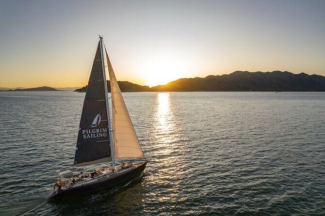 Magnetic Island Sip and Sail Sunset Cruise - An In-Depth Look at the Magnetic Island Sip and Sail Sunset Cruise