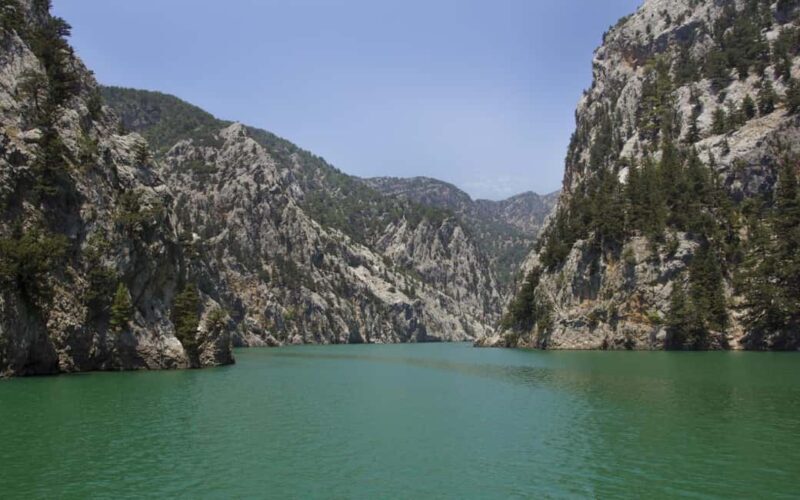 Magnificent Combo: Cabrio Safari and Green Canyon Boat Tour - FAQs