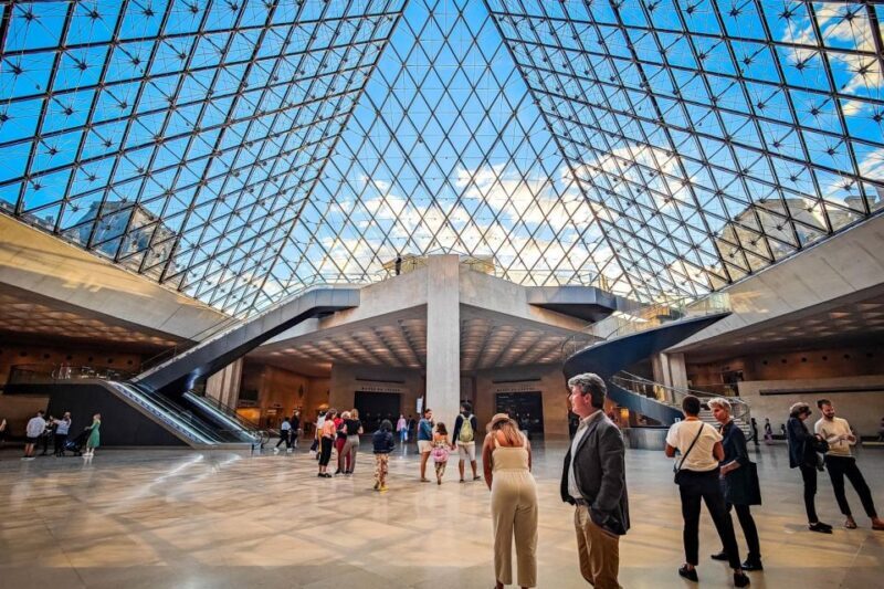 Magnificent tour of the Louvre + Mona Lisa pass - Key Points