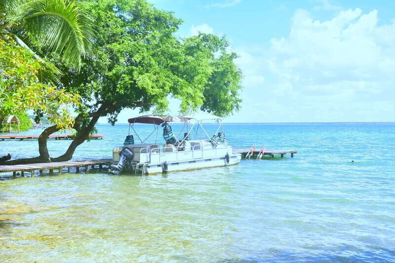 Mahahual: Chacchoben Mayan Ruins and Seven Color Lagoon Trip - Key Points