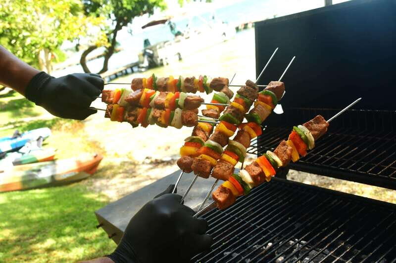 Mahahual: Chacchoben Mayan Ruins and Seven Color Lagoon Trip - A Detailed Look at the Tour Experience