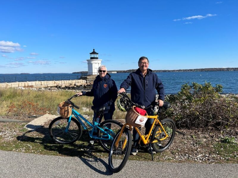 Maine Coastal Lighthouse:Two-hour bicycle tour - The Authentic Maine Experience