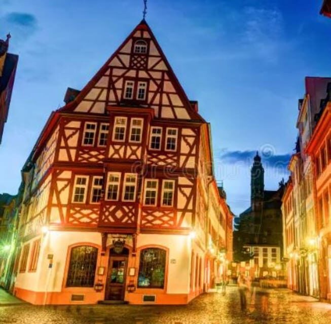 Mainz: guided evening tour of the Rhine riverbank/old town in German and English - Who Should Consider This Tour?
