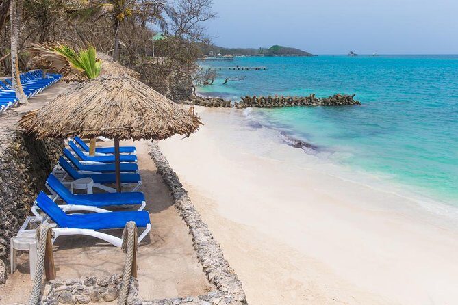 Majagua Island Day Trip from Cartagena íncluding Traditional Colombian Lunch - Authentic Experiences and Practicalities