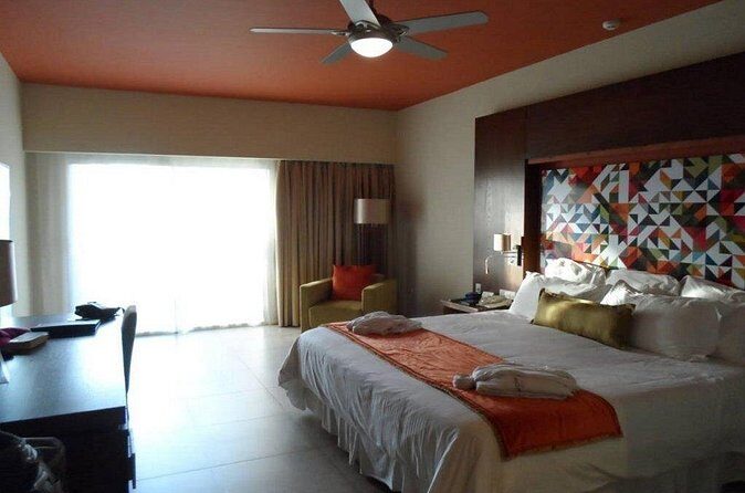 Majestic Colonial - Round Trip Shuttle - Punta Cana Airport - The Sum Up