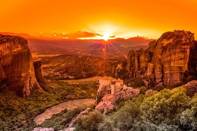 Majestic Meteora Private Sunset tour - In-Depth Look at the Meteora Sunset Tour