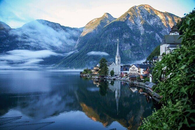 Majestic Walking Tour of Hallstatt - Majestic Walking Tour of Hallstatt