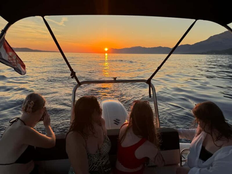 Makarska: Speedboat Sunset Tour to hidden bay on island Bra - Detailed Itinerary Breakdown