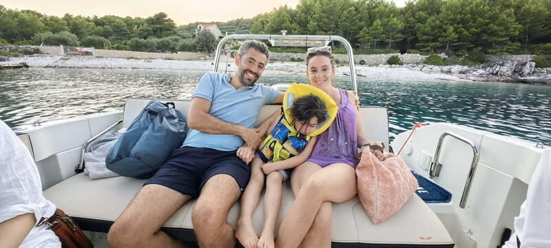 Makarska: Speedboat Sunset Tour to hidden bay on island Bra - Who Should Consider This Tour?