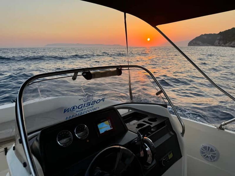 Makarska: Sunset private or group boat tour from Makarska - An Introduction to the Makarska Sunset Boat Tour