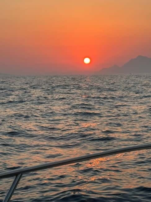 Makarska: Sunset private or group boat tour from Makarska - Detailed Breakdown of the Itinerary