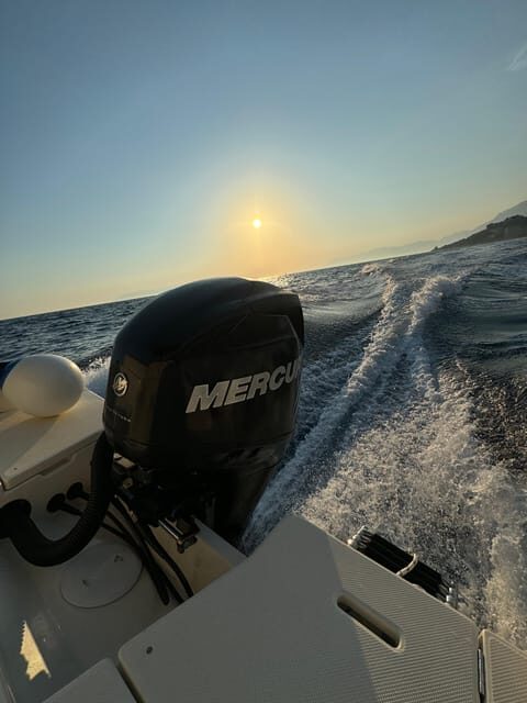 Makarska: Sunset private or group boat tour from Makarska - The Sum Up