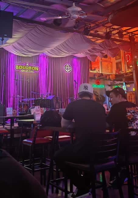 Makati: Poblacion Nightlife Tour with Female Guide - Why This Tour Offers Good Value