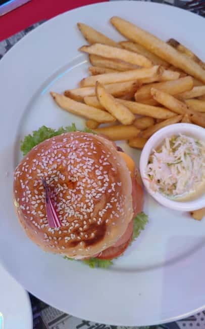 Makati: Poblacion Nightlife Tour with Female Guide - Authenticity and Local Vibe