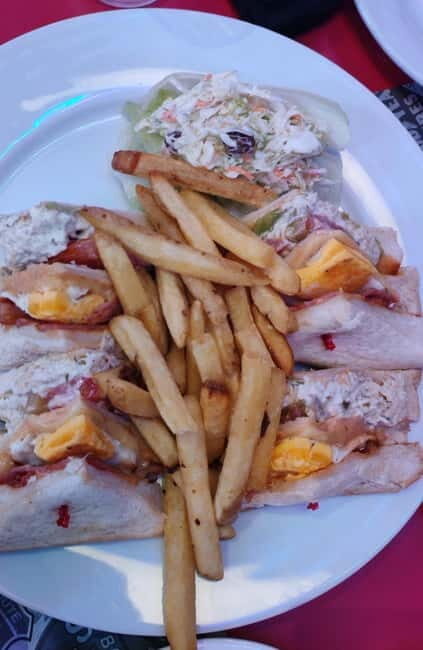 Makati: Poblacion Nightlife Tour with Female Guide - Final Thoughts