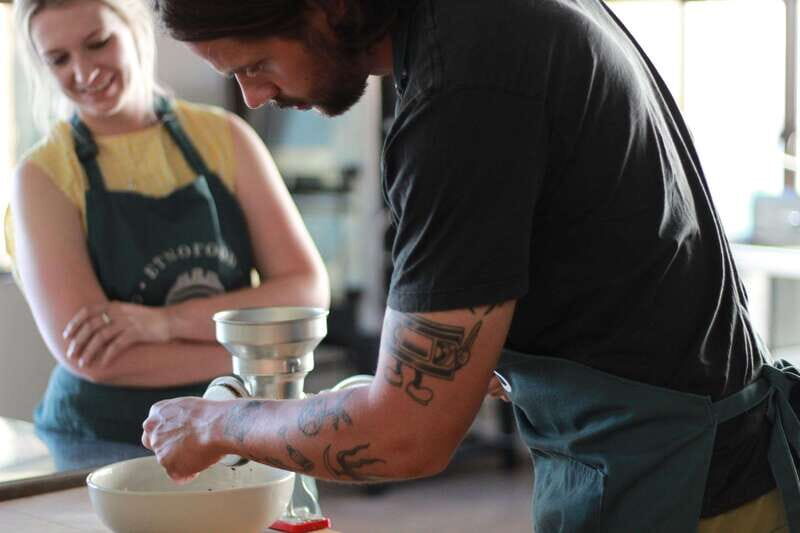 Make chocolate to take home Oaxacan style - Key Points