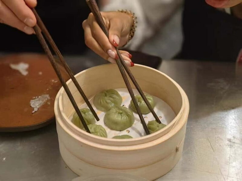 Make Soup Dumpling: Vegan or Pork in Shanghai Shikumen - The Sum Up